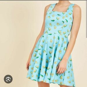 🥑 NWT ModCloth Avocado print retro dress